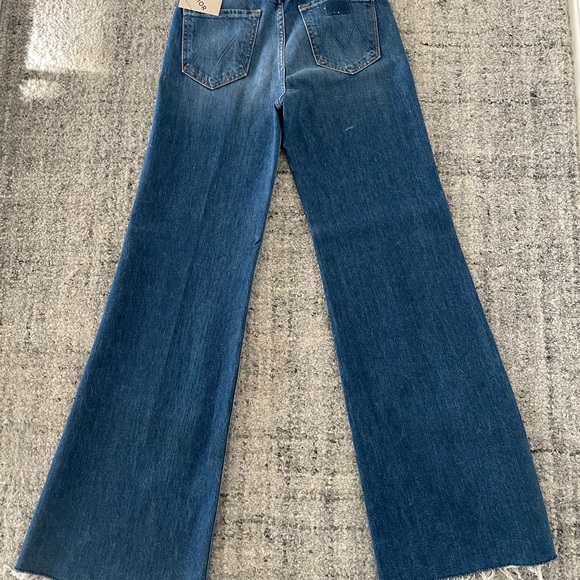 Mother Denim The Hustler Roller Heel in a size 27 (fits like a 26) - Picture 2 of 7